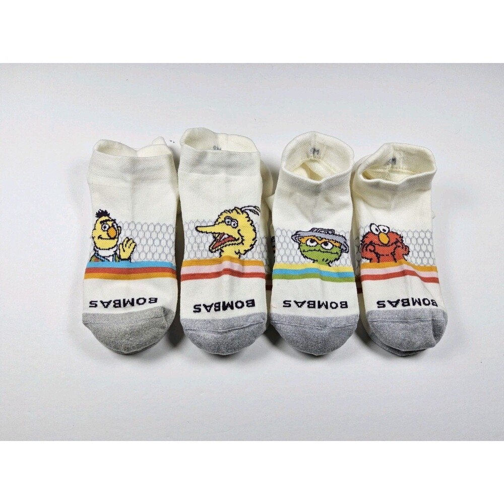 Bombas Sesame Street Big Bird, Elmo, Oscar, Burt Lot Of 4 Pairs Socks Size S